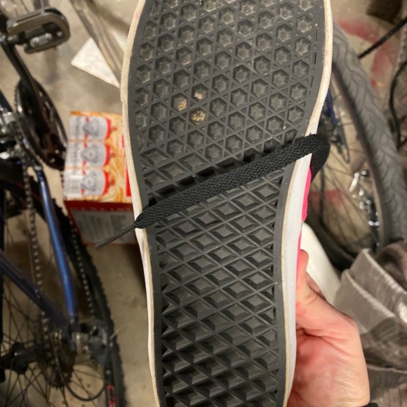 Vans - Picture 3 of 3